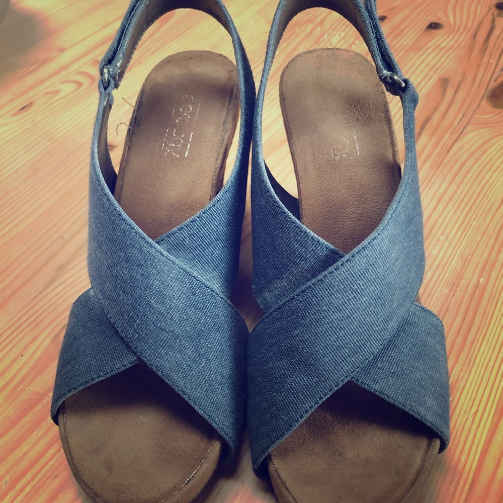 Wedge shoes denim